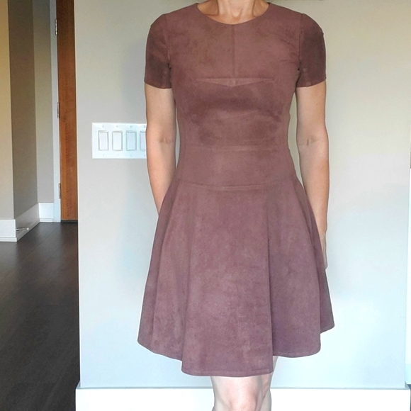 ๐ 2X HOST PICK ๐ BCBG MaxAzria A-line Faux Leather Dress - Picture 2 of 9